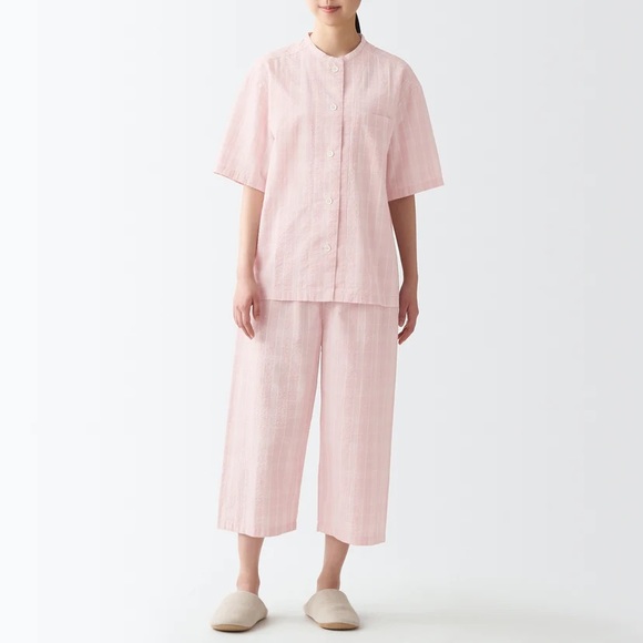 Muji Tops - *SOLD*MUJI seersucker short sleeve pajamas